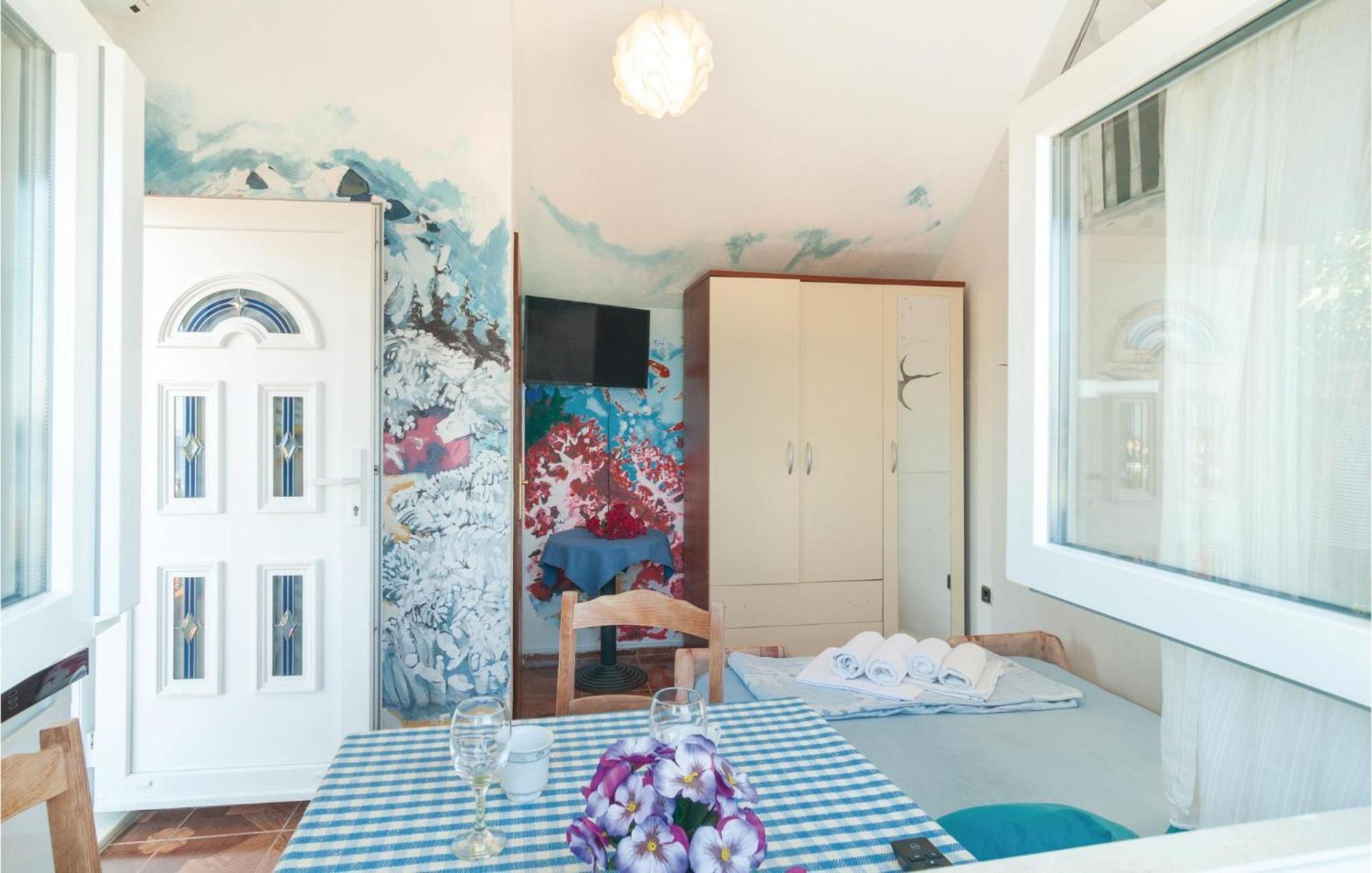 Gorgeous Apartment In Omis With House Sea View Екстер'єр фото